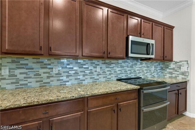 Building Photo - 9204 Woodhurst Dr