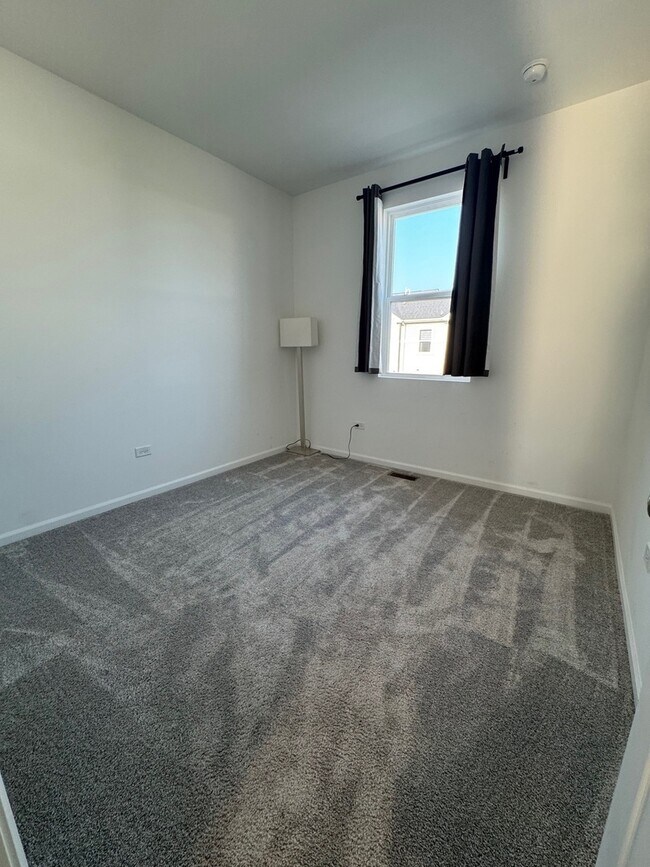 Building Photo - 4347 Chelsea Mnr Cir
