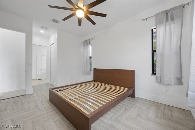Building Photo - 5360 Brin Way