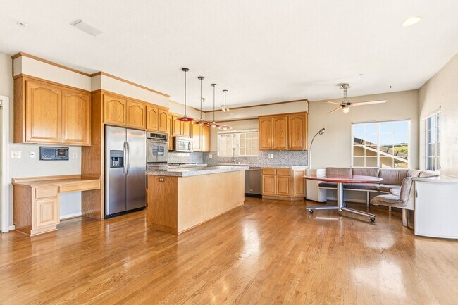 Building Photo - Expansive Valley Views & Private Living in Castro Valley - 4BD/3BA Exec Home