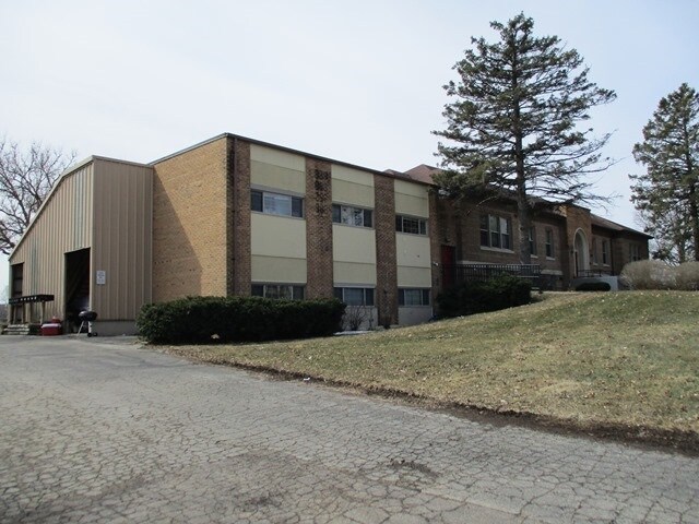 Building Photo - 139 E North St