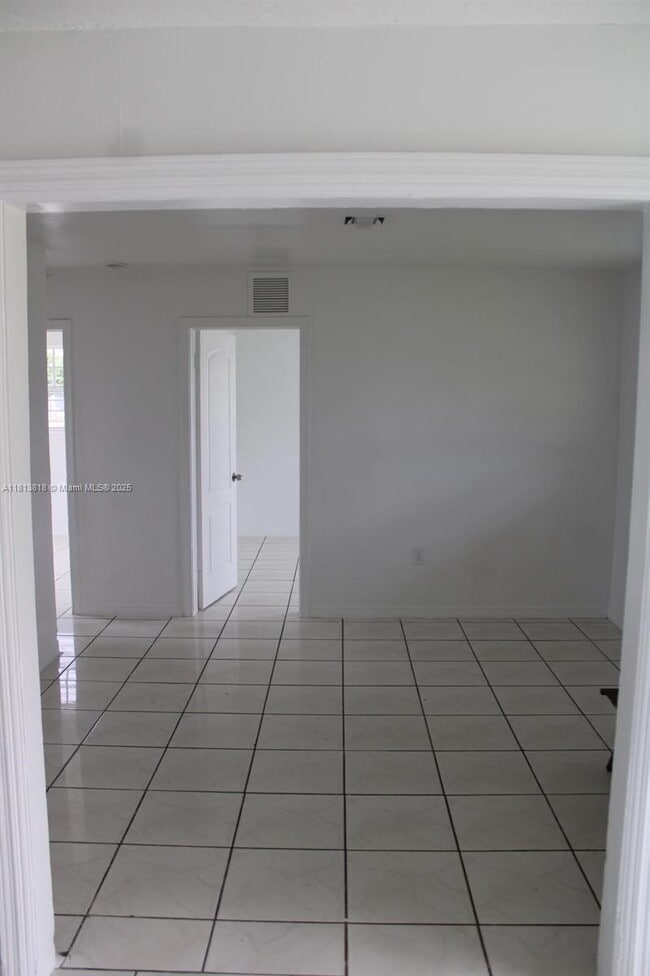 Building Photo - 11535 SW 224th St