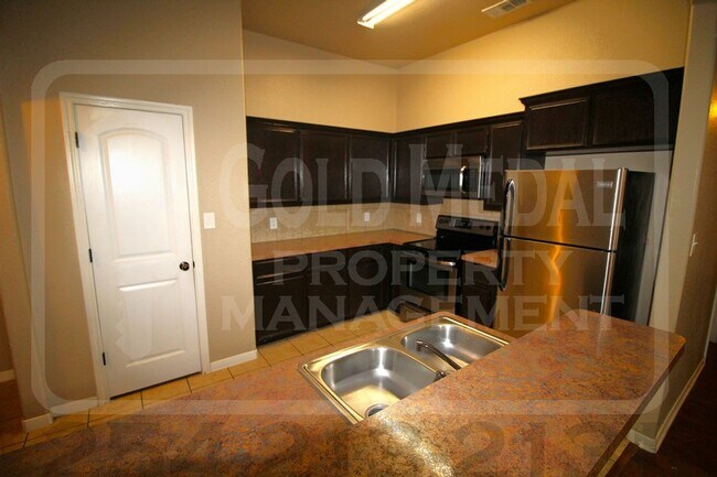 Building Photo - 1108 Grace Point Dr