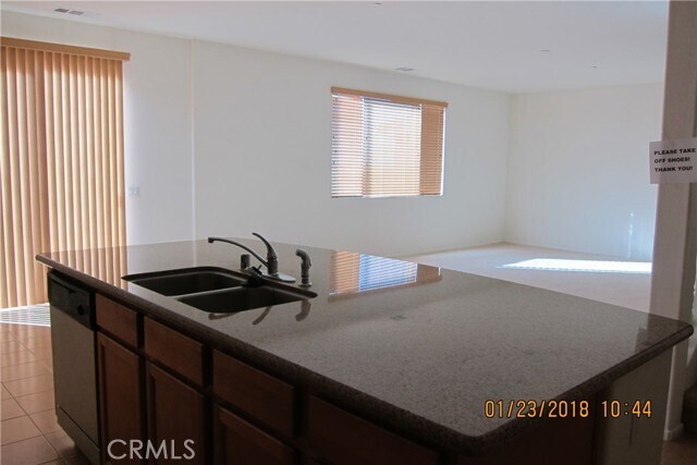 Building Photo - 38209 Divot Dr