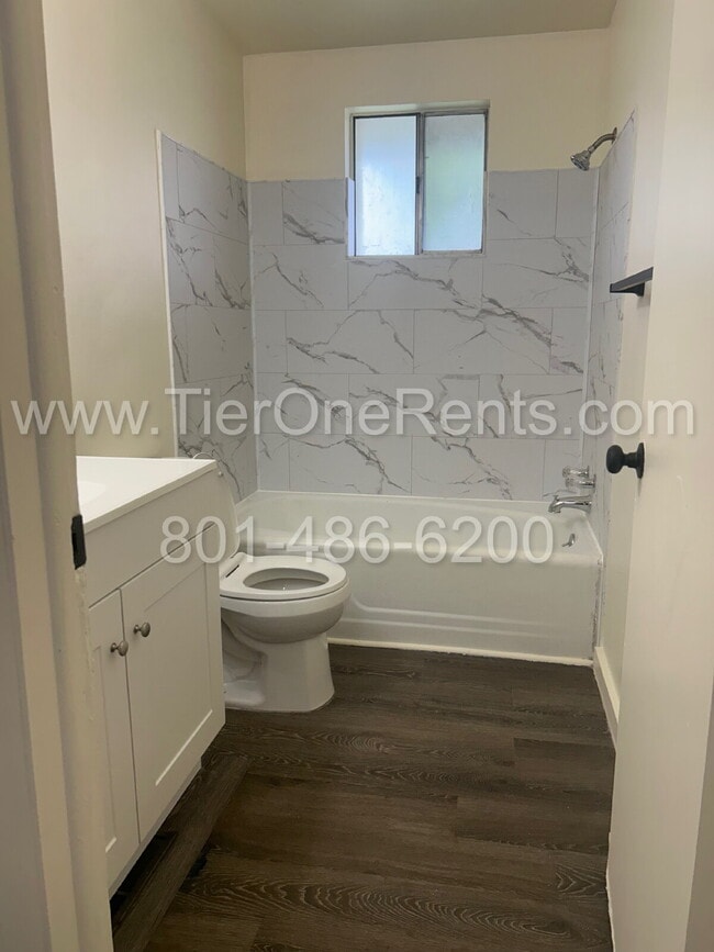 Building Photo - NO DEPOSIT option available for qualified ...