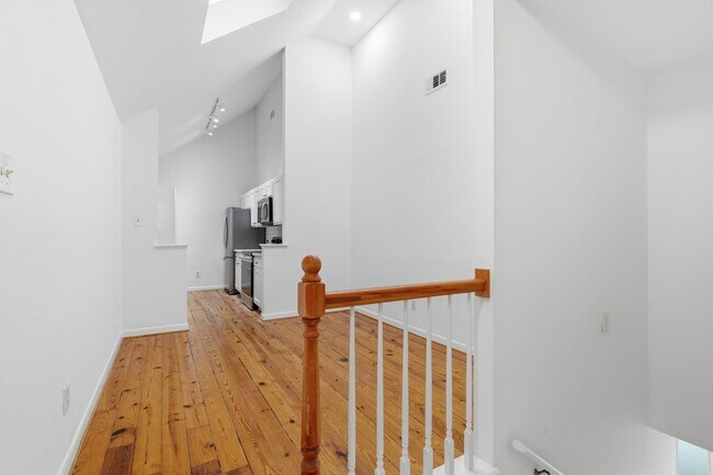 Building Photo - 1616 Kipling St