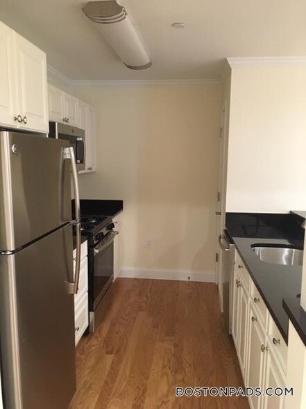 Building Photo - 20 Chauncy St