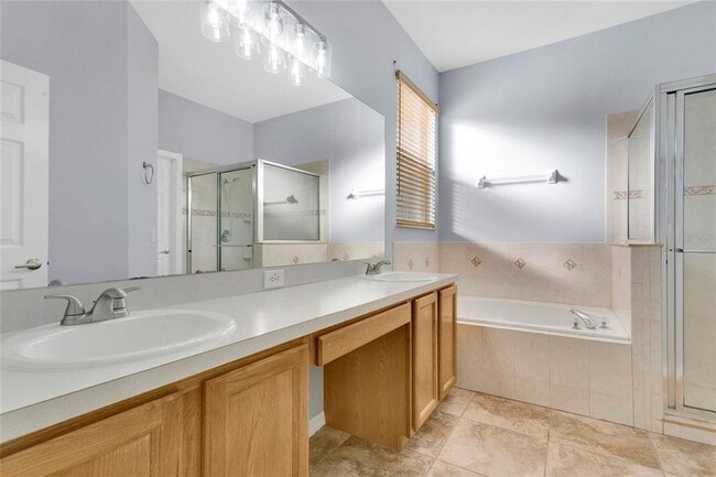 Building Photo - 8102 Country Run Pkwy