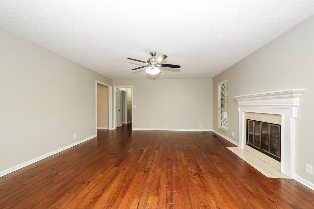 Building Photo - 3933 Hillshire Dr