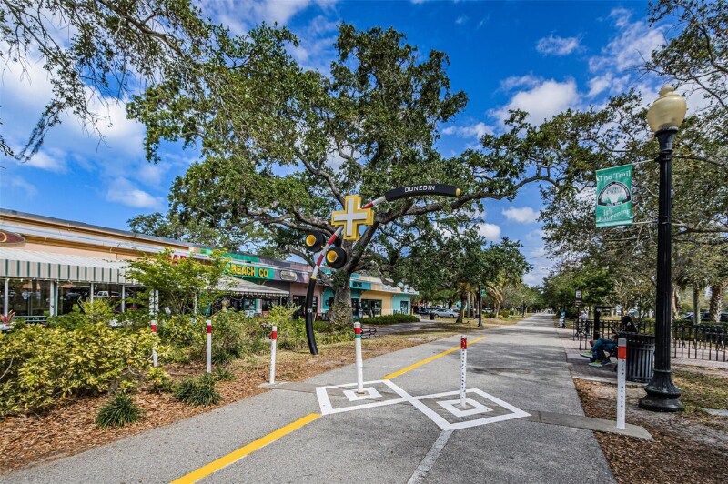 Building Photo - 53 Highland Ave