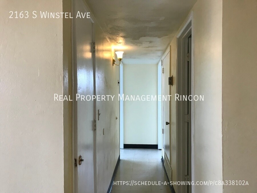 Building Photo - 2163 S Winstel Ave