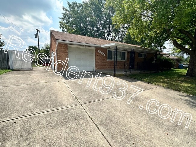 Building Photo - 3 Bed 2 bath Home