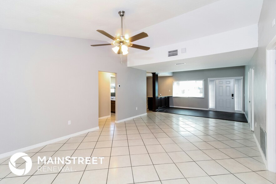 Building Photo - 4036 Waikiki Dr