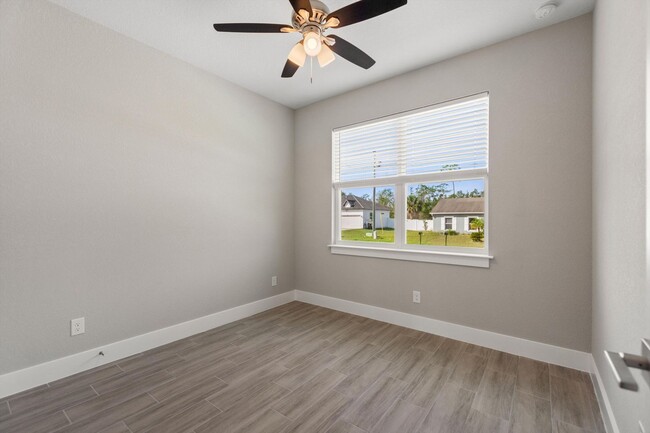 Building Photo - 740 Fraser Ct