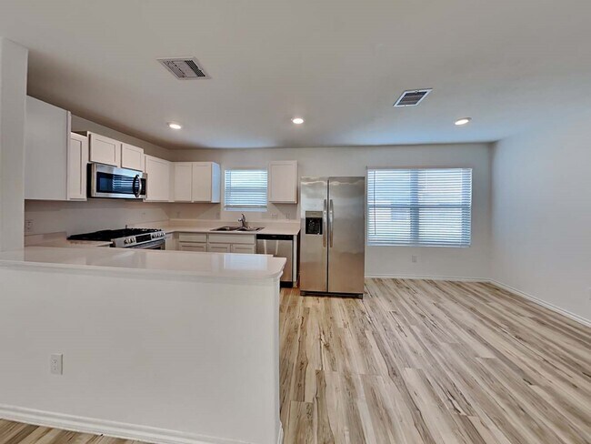 Building Photo - 24114 Mustang Run Dr