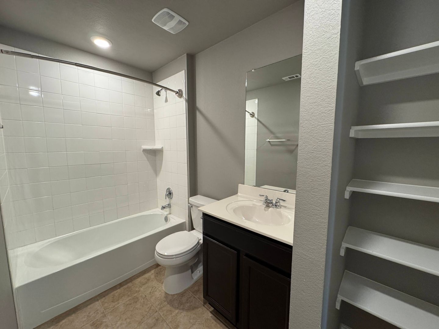 Building Photo - 9612 Murandy Dr