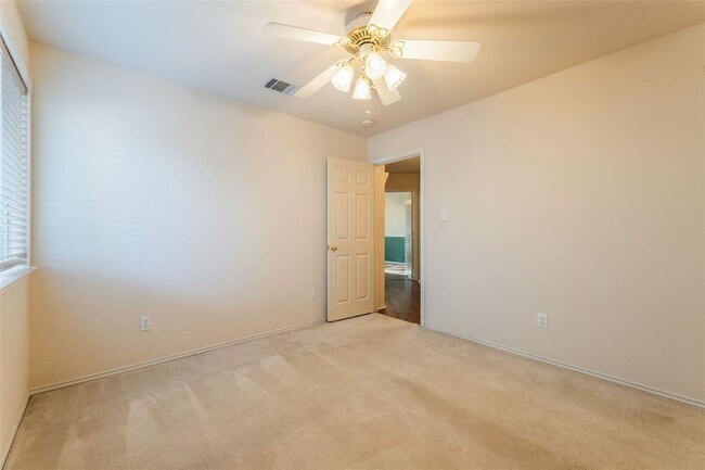 Building Photo - 2051 Buckley Ln