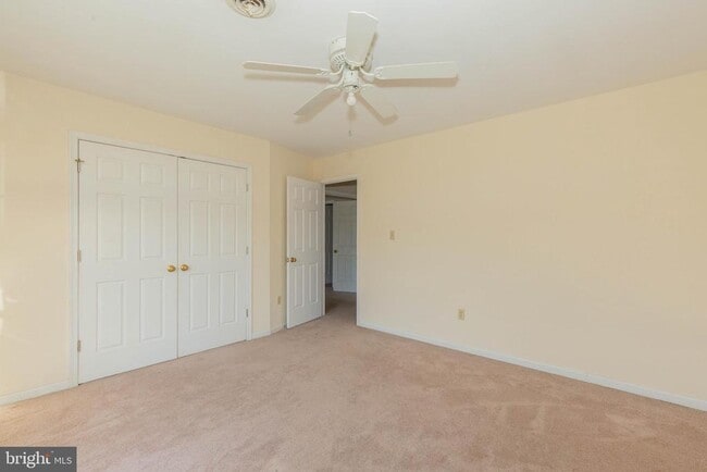 Building Photo - 180 Muirfield Ct