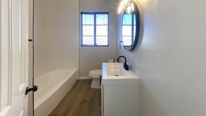 Building Photo - 2017 N Winstel Blvd