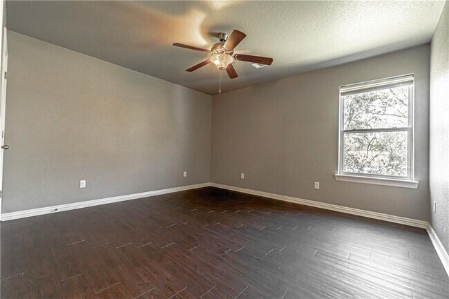 Building Photo - 109 2nd Ave