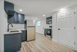 Building Photo - 2500 Francis Ave