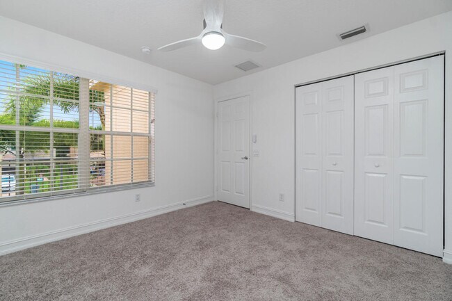 Building Photo - 10324 Willow Oaks Trail