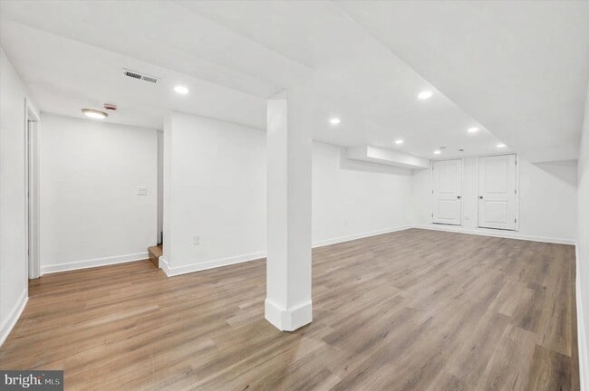 Building Photo - 514 Ryers Ave