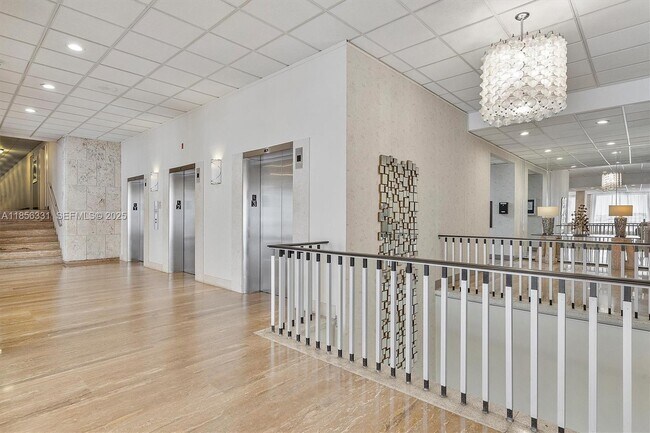 Building Photo - 1980 S Ocean Dr