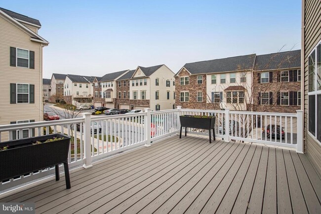 Building Photo - 5918 Jefferson Commons Way