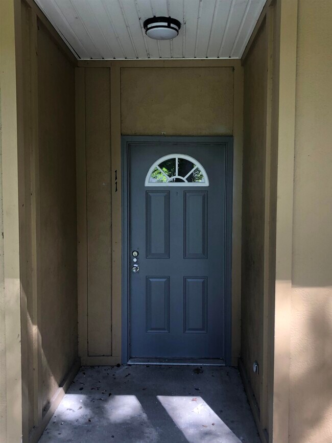 Primary Photo - 103 Cactus St