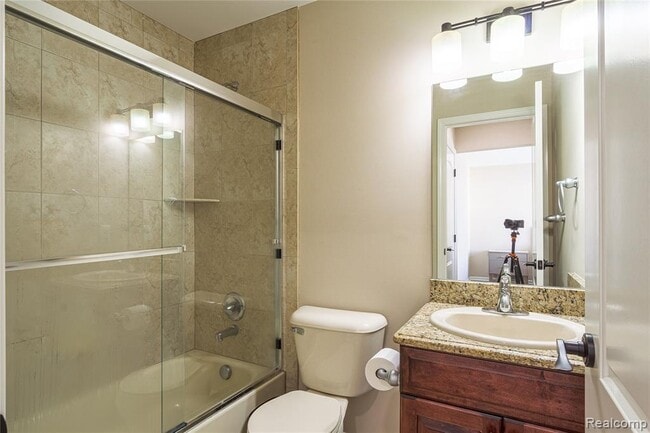 Building Photo - 15357 Prentice Ct