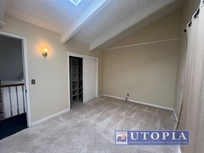 Building Photo - Beautiful and spacious 2 Bedroom, 1.5 Bathroom Located in Rio Del Mar, close to the beach and Apt...