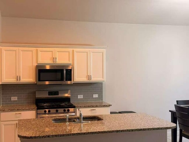 Building Photo - 6512 Loretta White Ln