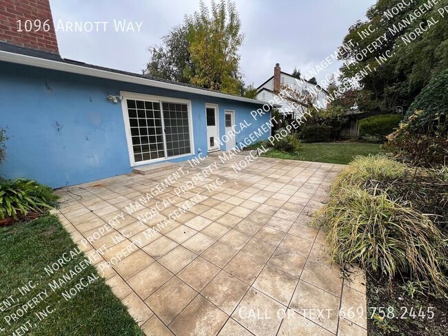 Building Photo - Remodeled 4BD/2.5BA Home in Upscale Campbe...