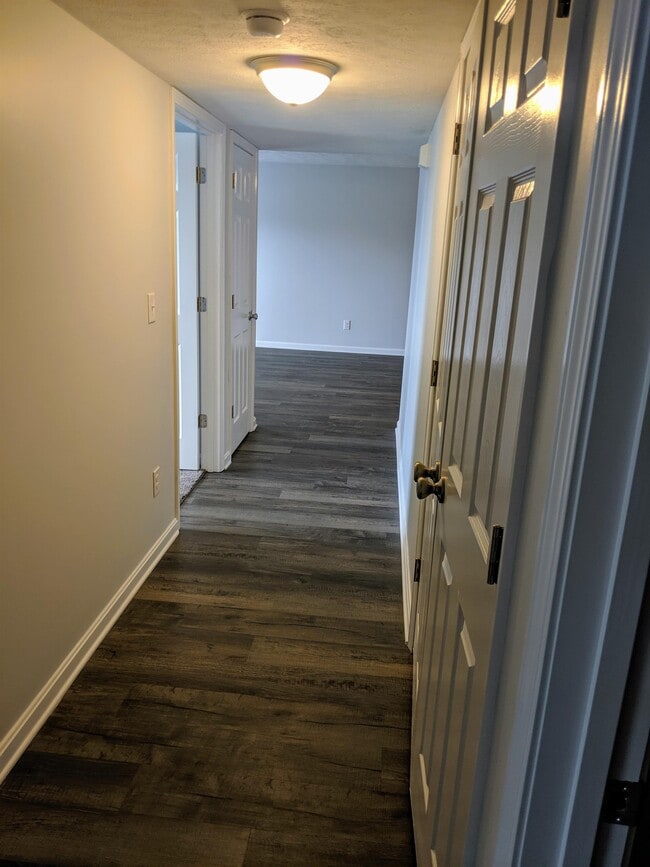 Building Photo - 10501 Chariot Run Ct