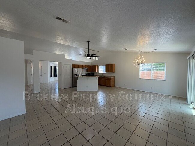 Building Photo - 1405 Secret Valley Dr SW