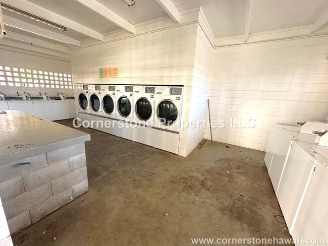 Building Photo - 87-122-122 Helelua St