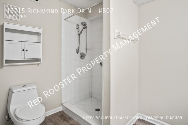 Building Photo - 13715 Richmond Park Dr N