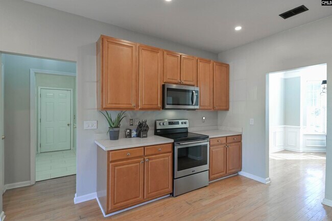 Building Photo - 101 Water Hickory Way