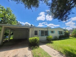Building Photo - 10396 Eastside Ave