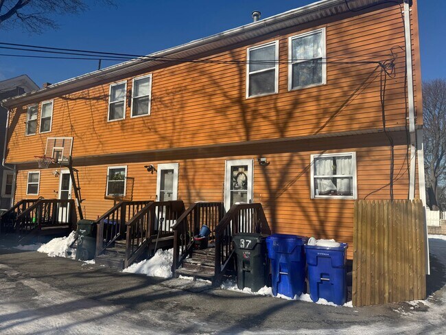 Building Photo - 33-37 Grant St