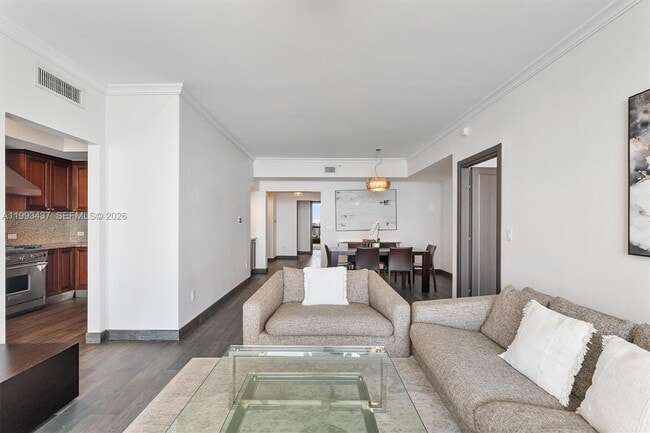 Building Photo - 17875 Collins Ave