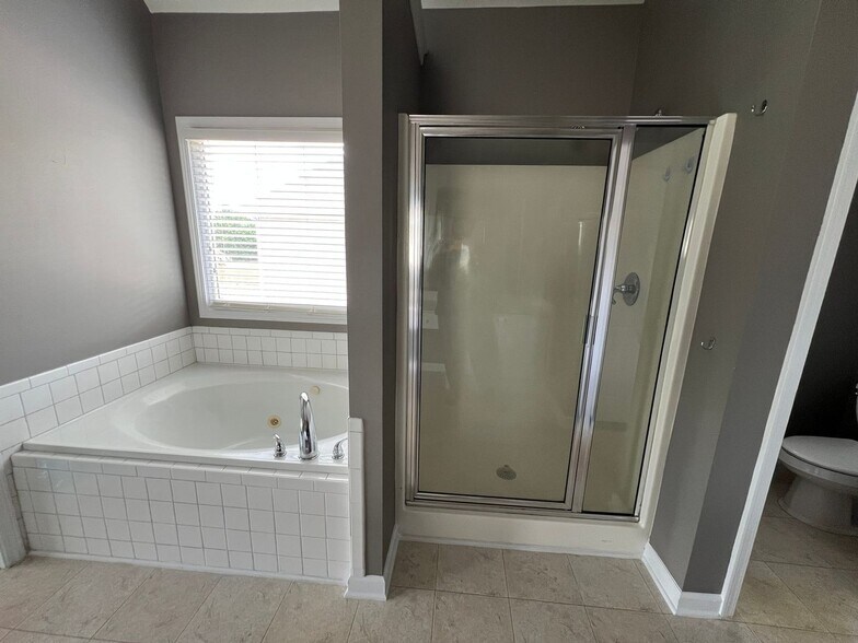 Building Photo - 2176 Malden Hill Dr