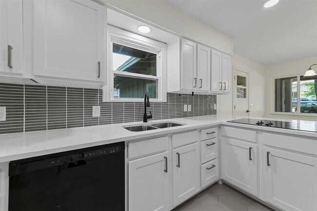 Building Photo - 3936 Piedmont Rd