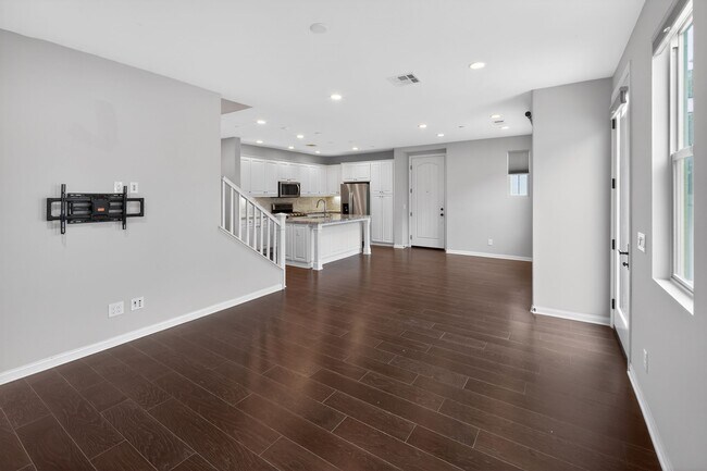 Building Photo - 16421 Veridian Cir