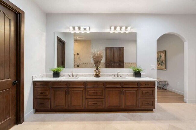 Building Photo - 36648 N 27th Ave