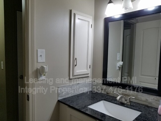 Building Photo - 193 Southfield Pkwy