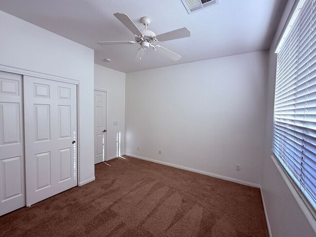 Building Photo - Great single story home 4 beds 3 baths in Henderson