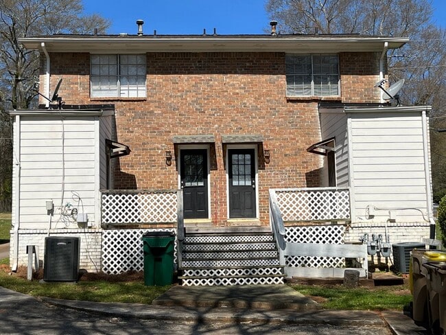 Building Photo - 389 Mimosa Dr
