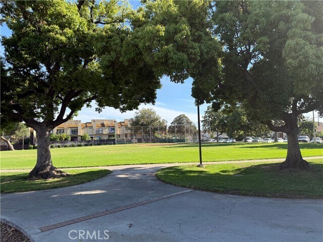 Building Photo - 330 N Rural Dr